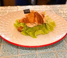 Круассан Цезарь с курочкой