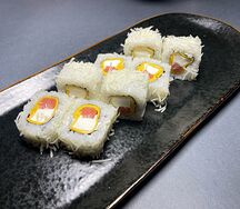 Ролл Сырный с копченым лососем
