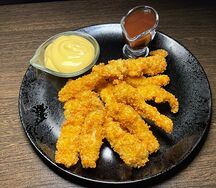 Хрустящая курочка с соусом cream