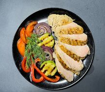 Куриная грудка су-вид с овощами гриль