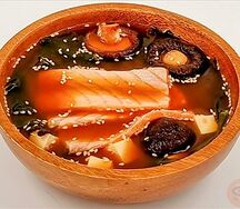 Мисо суп с лососем