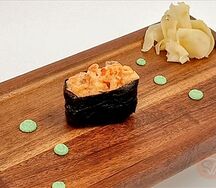 Гункан с угрем спайси