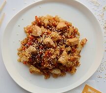 Тяхан с курицей и овощами