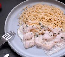 Курица в сливках с гарниром