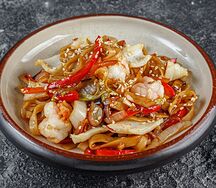 Удон с морепродуктами