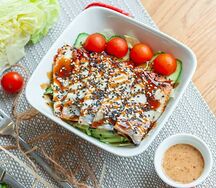 Салат с угрем