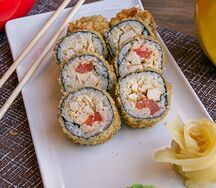 Тёплый ролл с цыплёнком