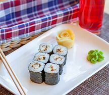 Мини-ролл с угрем