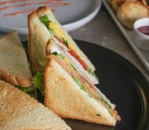 Сэндвич с ветчиной и сыром