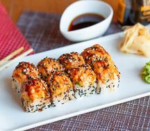 Теплый ролл с королевской креветкой