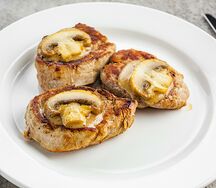 Медальоны из свинины