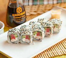 Ролл с тунцом и креветкой