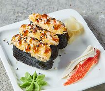 Суши запечённые с крабом