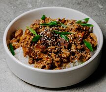 Японский омлет с рисом и говядиной