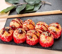 Запеченный ролл с крабом и гребешком