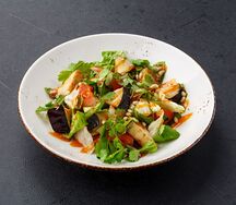 Салат с жареными баклажанами
