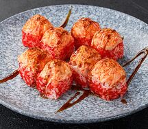 Ролл запеченный с снежным крабом и гребешком
