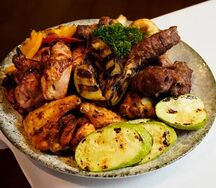 Мясное ассорти шашлыка на компанию