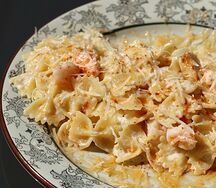 Фарфалле с креветками