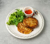 Деруны с красной икрой