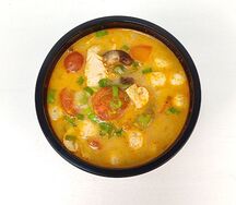 Том ям с курицей