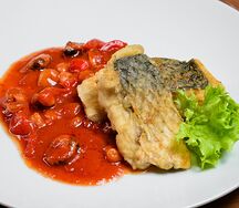 Форель с морепродуктами