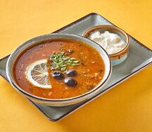 Солянка сборная мясная со сметаной