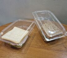 Сэндвич на черном хлебе