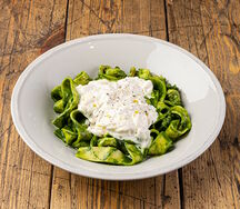 Паппарделле со шпинатом и креветками