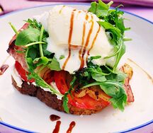 Бенедикт с беконом