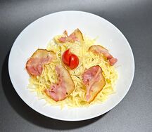 Феттуччине карбонара с беконом