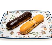 Эклер в ассортименте