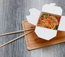 Яичная лапша с говядиной