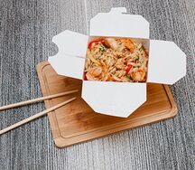 Пшеничная лапша с креветками