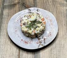 Салат Оливье с мясом