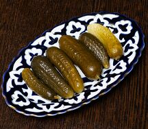 Соленые огурцы