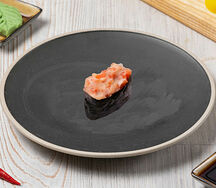 Спайси суши со снежным крабом