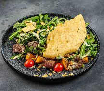 Фирменный салат Десенов