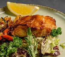 Стейк из лосося