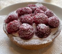 Малиновая тарталетка