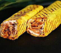 Шаурма Куриная в сырном лаваше