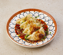 Гедза с креветкой и устричным соусом