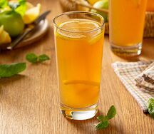 Холодный чай с лимоном