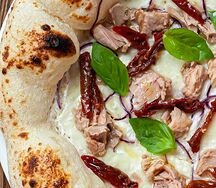 С тунцом и вялеными томатами