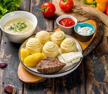 Хинкал слоеный с ореховой травой и говядиной