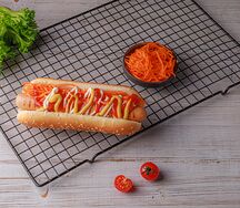 Хот-дог классический с куриной сосиской