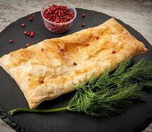 Слойки с ветчиной и сыром