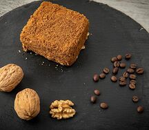 Медовый торт со сгущенкой