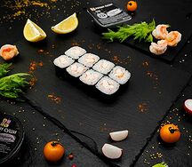 Ролл с тигровой креветкой