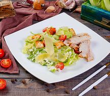 Цезарь с курицей